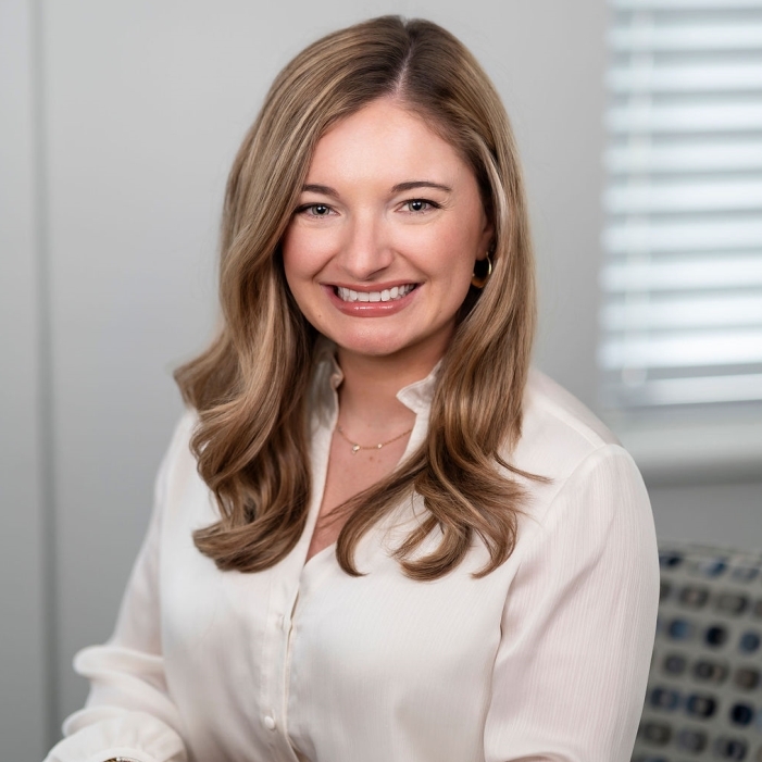 Molly McInerney Headshot